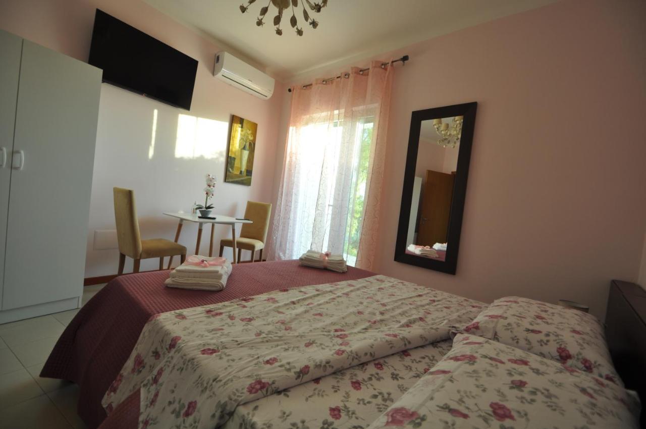 Appartamento Boat Dreams , Garden Relax Matino Esterno foto
